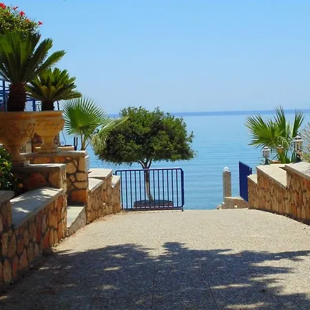 Ilyssion Hotel Pefki